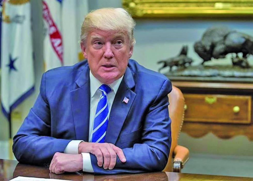 Trump deroga plan migratorio de Obama y genera protestas