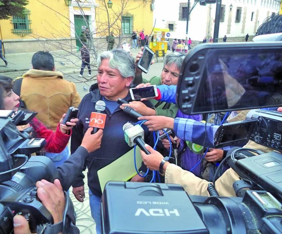 Gerente de Aapos renuncia al cargo y denuncia una dictadura