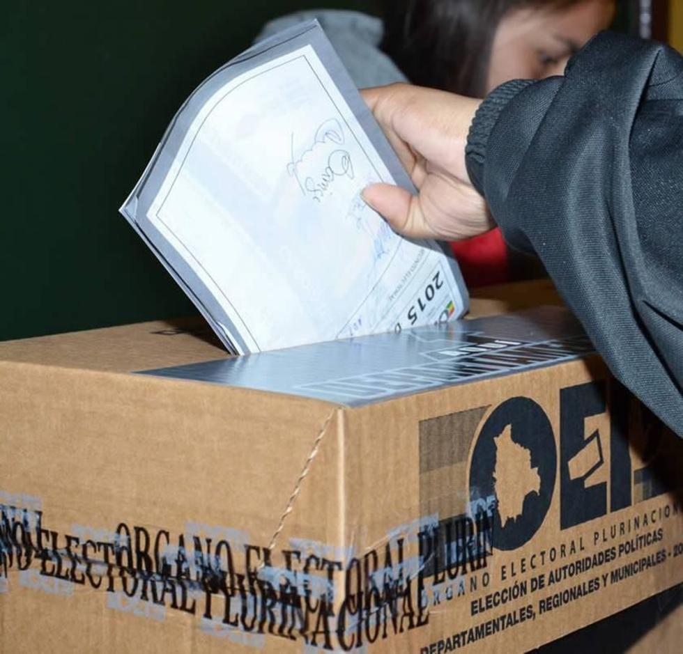 Se profundiza el debate sobre la asignación de recursos para revocatorio