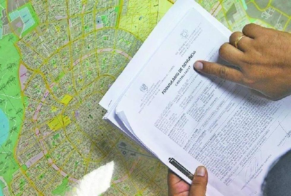 Denuncian estafa en compra de terrenos en Santa Cruz