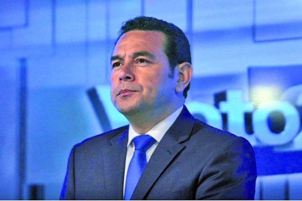 Comisión recomienda retirar inmunidad al presidente de Guatemala