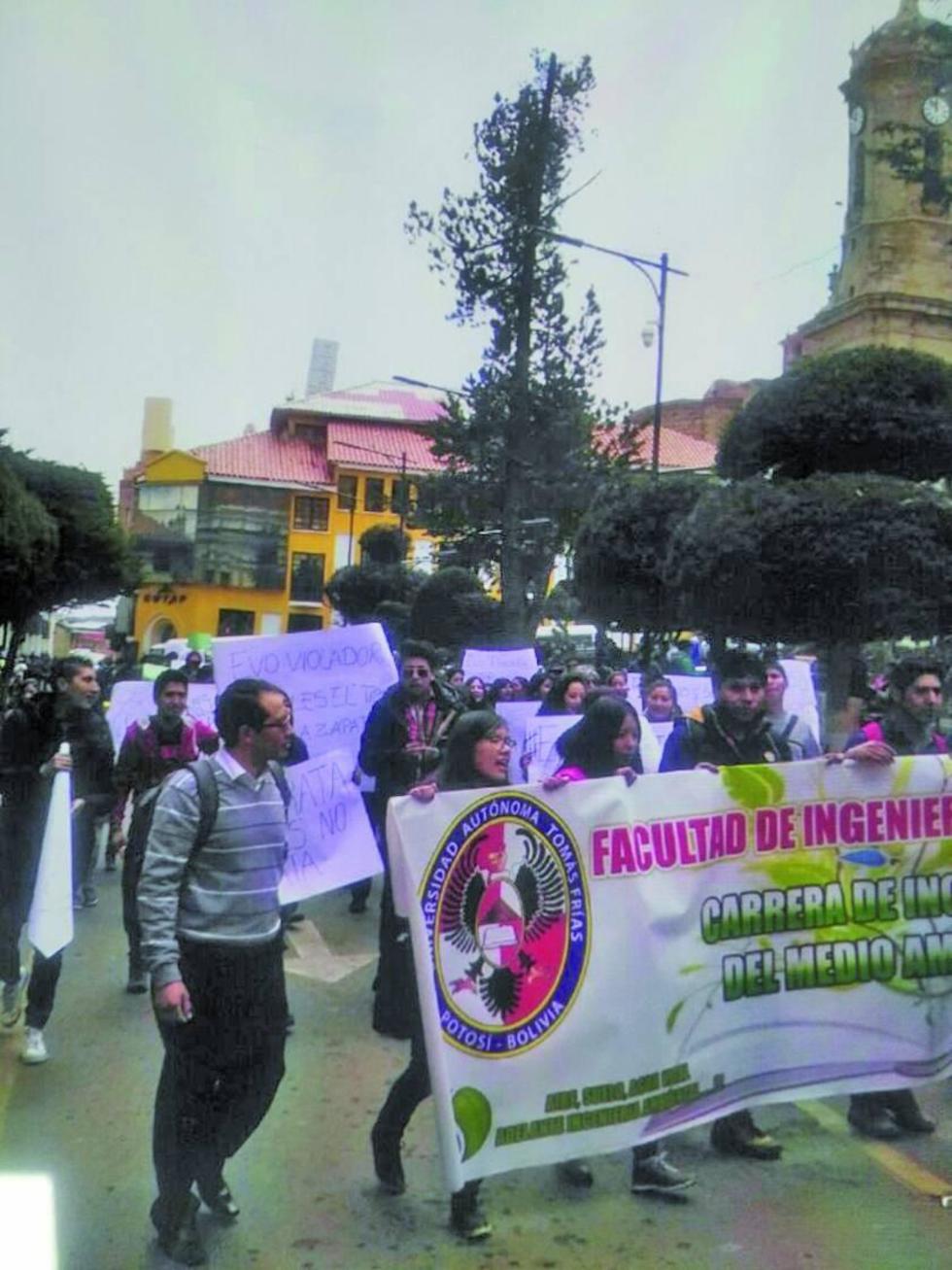 Estudiantes exigen respeto a la intangibilidad del Tipnis