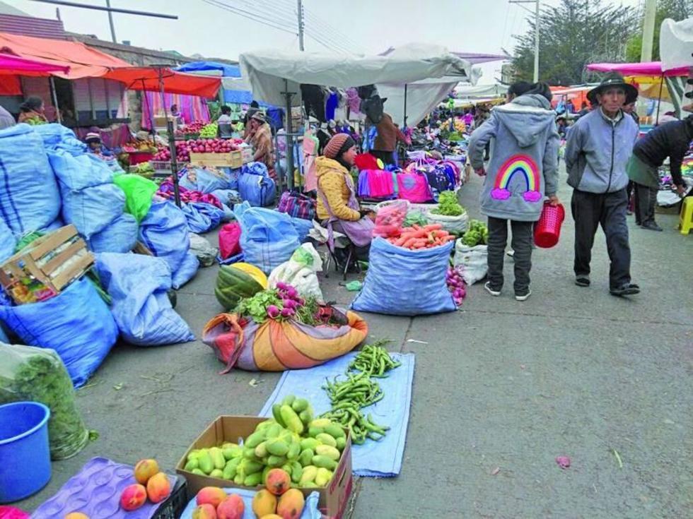 Los mercados tienen una amplia oferta de frutas