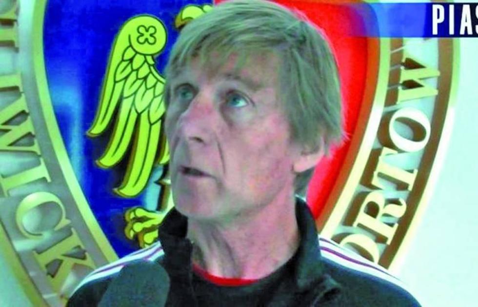 El técnico Ángel Pérez debutará ante Universitario 