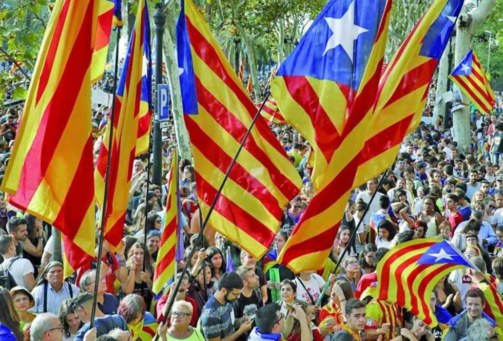 Gobierno español pide frenar el referéndum en Cataluña
