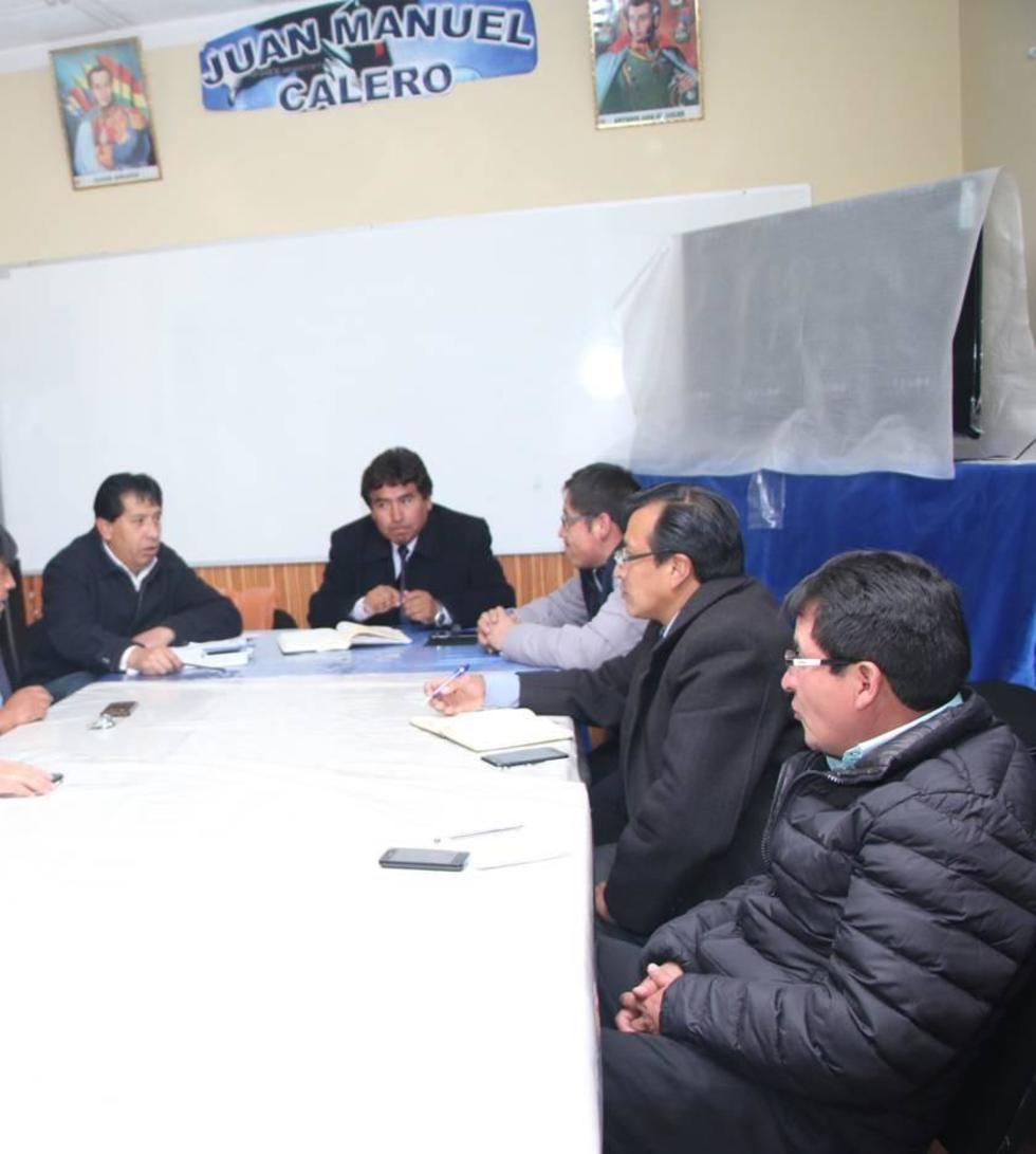 Directorio prepara la presentación del equipo 
