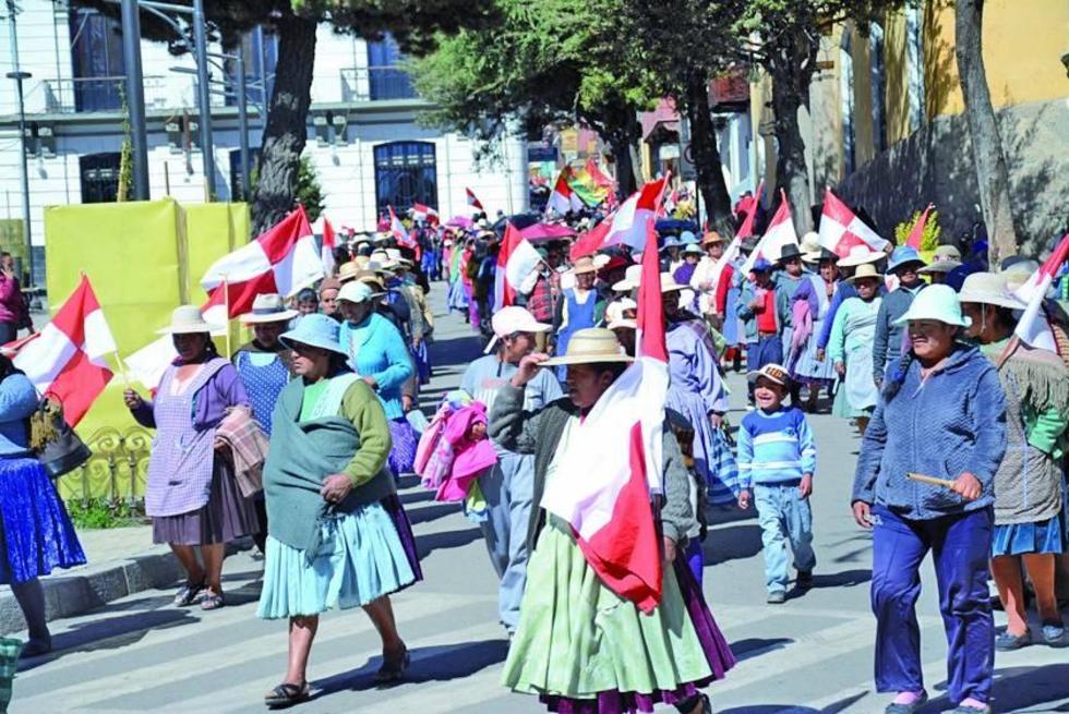 Cívicos se movilizan en el 35 aniversario de la democracia boliviana