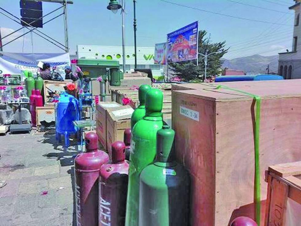 Los pequeños empresarios  reciben una maquinaria