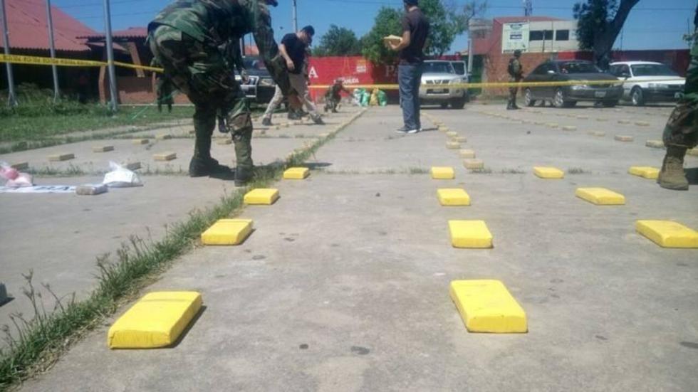 Detienen a dos bolivianos con 480 kilos de cocaína en Brasil