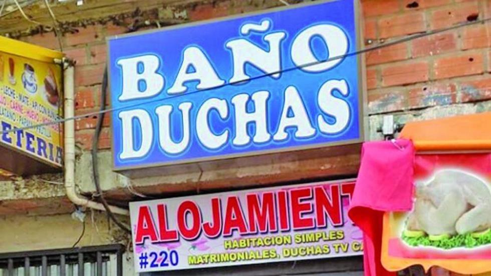 Dejan el cadáver de una bebé en un baño público de El Alto