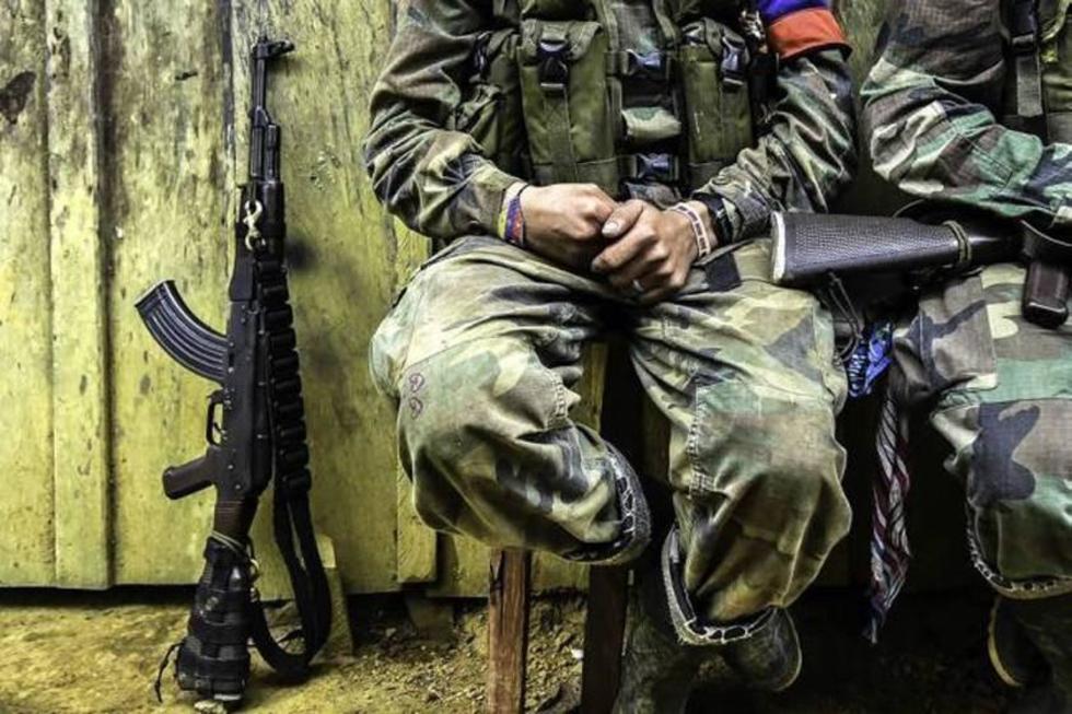 Investigan seis fallecimientos en combates en Colombia