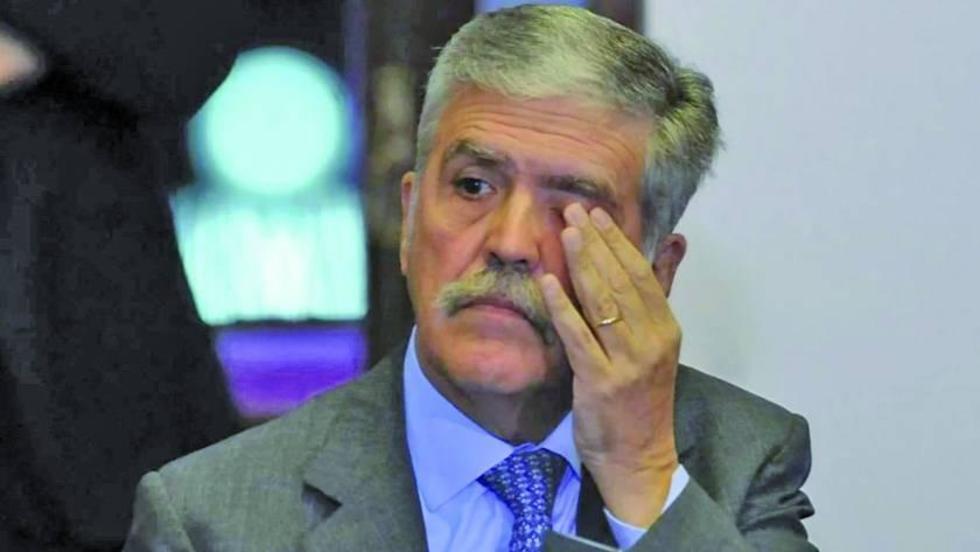Otro juez pide detener a exministro argentino Julio De Vido