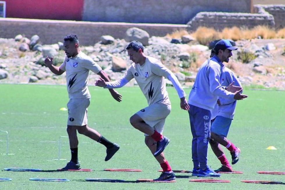 La banda roja parte hoy a tierras cruceñas 