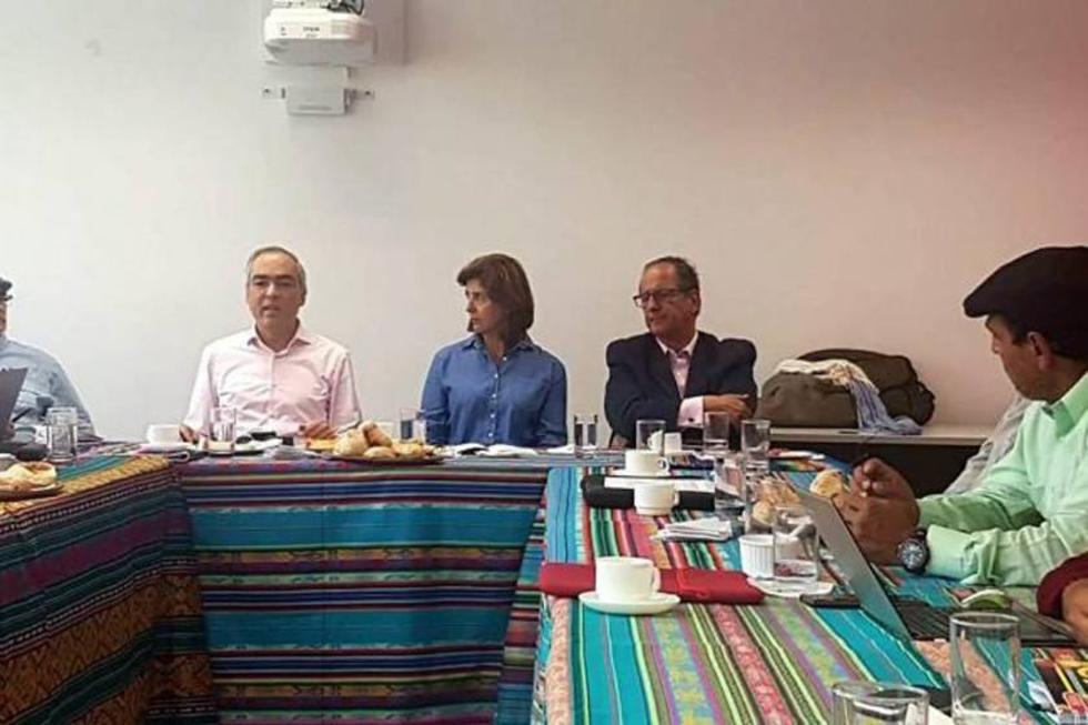 El Gobierno colombiano y ELN inician cuarta ronda de diálogo en Quito
