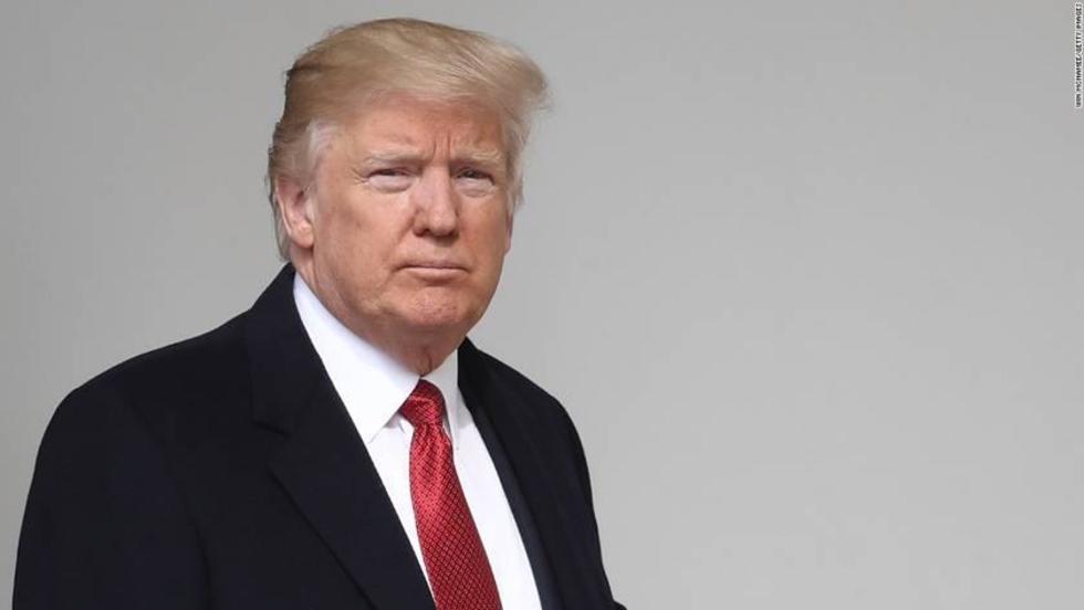 Dos senadores republicanos se rebelan contra Trump