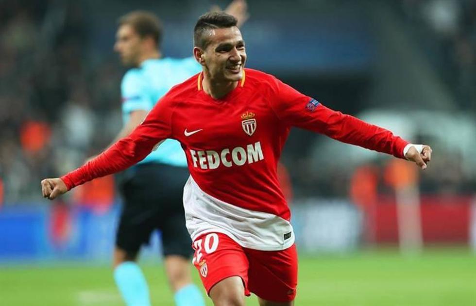 Mónaco prolonga su persecución a París Saint Germain con una goleada