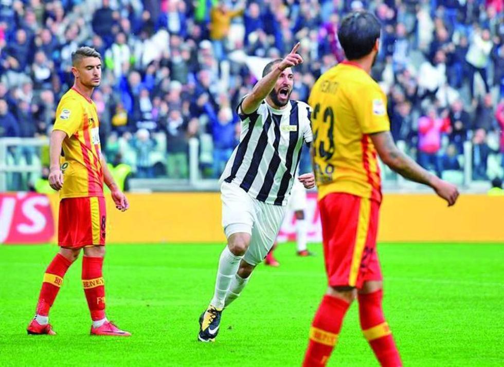 Gonzalo Higuaín y Guillermo Cuadrado le dan la victoria a Juventus