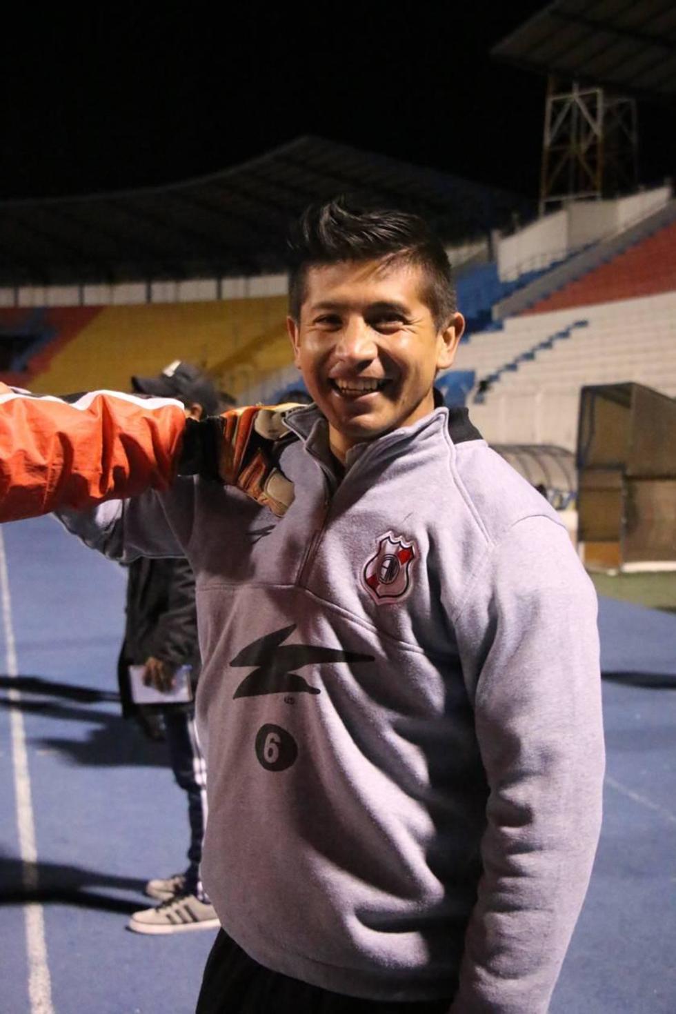 Darwin Lora es separado del equipo