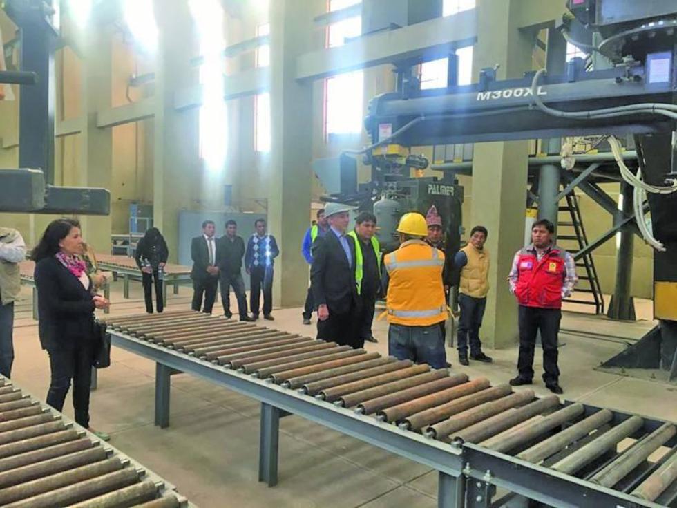 Vicepresidente anuncia apoyo a planta de fundición de hierro