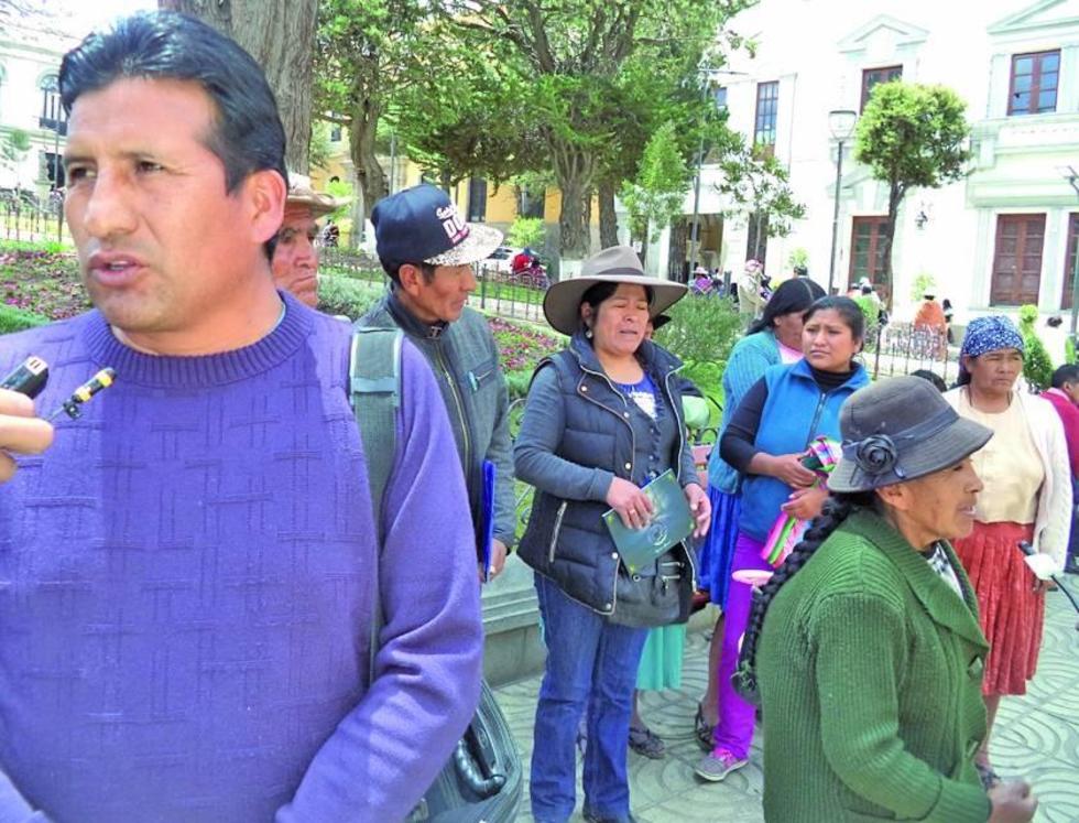 Los vecinos toman el Segip y dan plazo para construcción