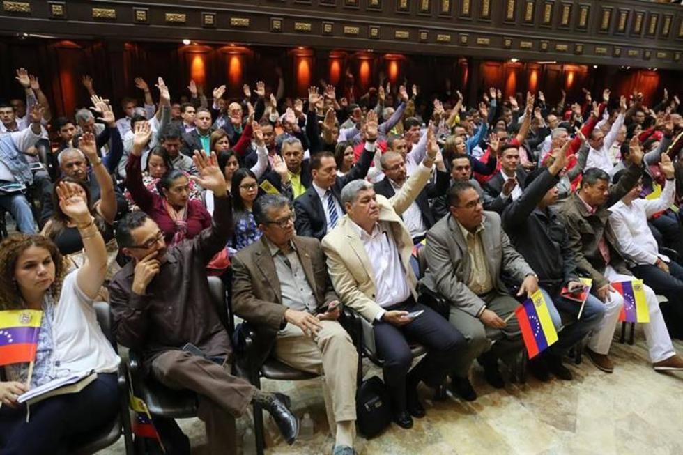 “Ley contra el odio” amenaza a medios y partidos venezolanos