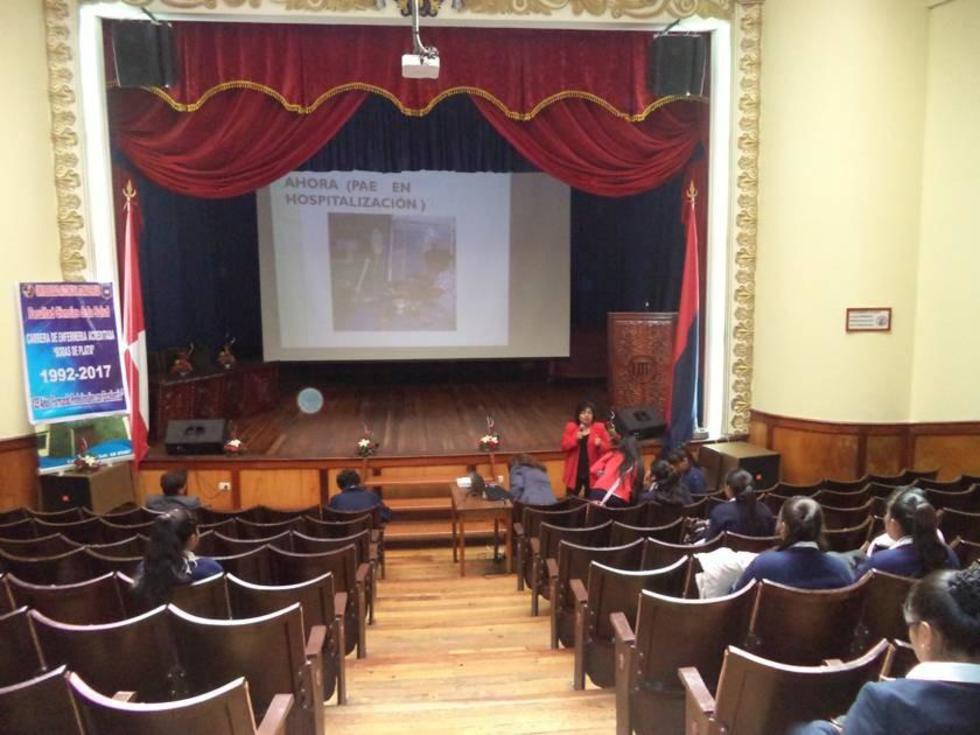 Desarrollan taller sobre enfermería 