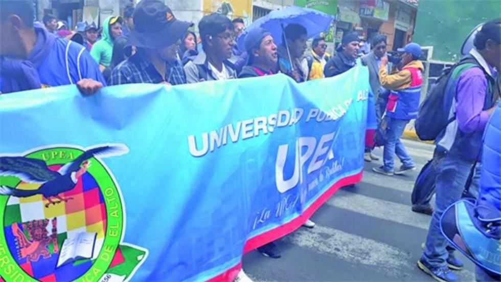 UPEA hacen un alto a su movilización por fondos