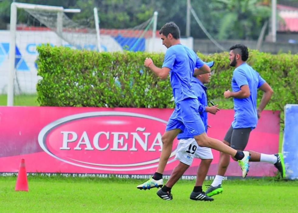 De Miranda y Ortiz vuelven  a la defensa de Blooming  