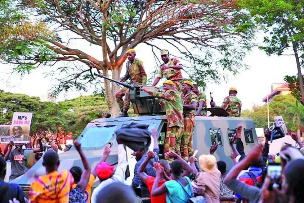 Mugabe dimite a la presidencia y termina la crisis en Zimbabue