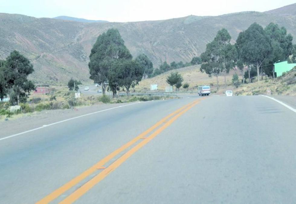 Dos mineros mueren en un accidente vial en Villa Carmen