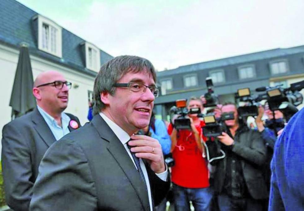 Puigdemont prioriza diálogo sin renunciar a la independencia