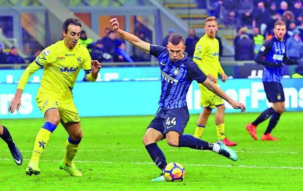Inter alcanza el liderato de la liga italiana 