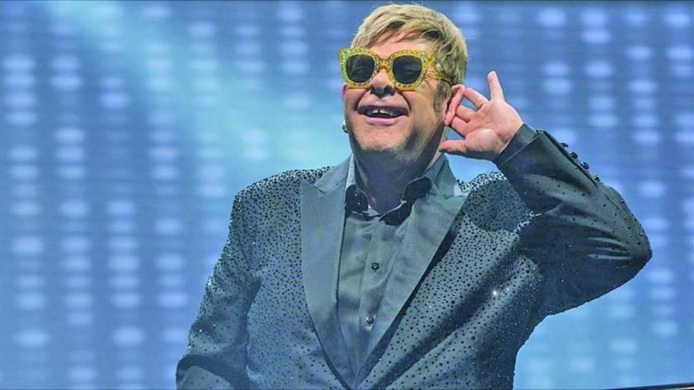 Elton John revive sus años dorados