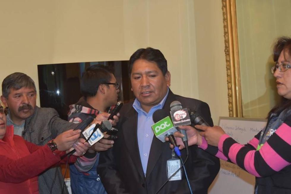 Consolidan trámite para beneficio de los alumnos
