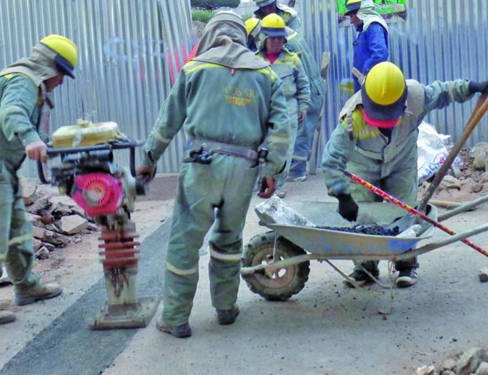 Fragmento de la Fedjuve realiza inspección a obras