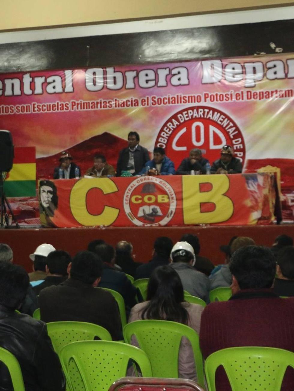 Los trabajadores demandan ahondar proceso de cambio