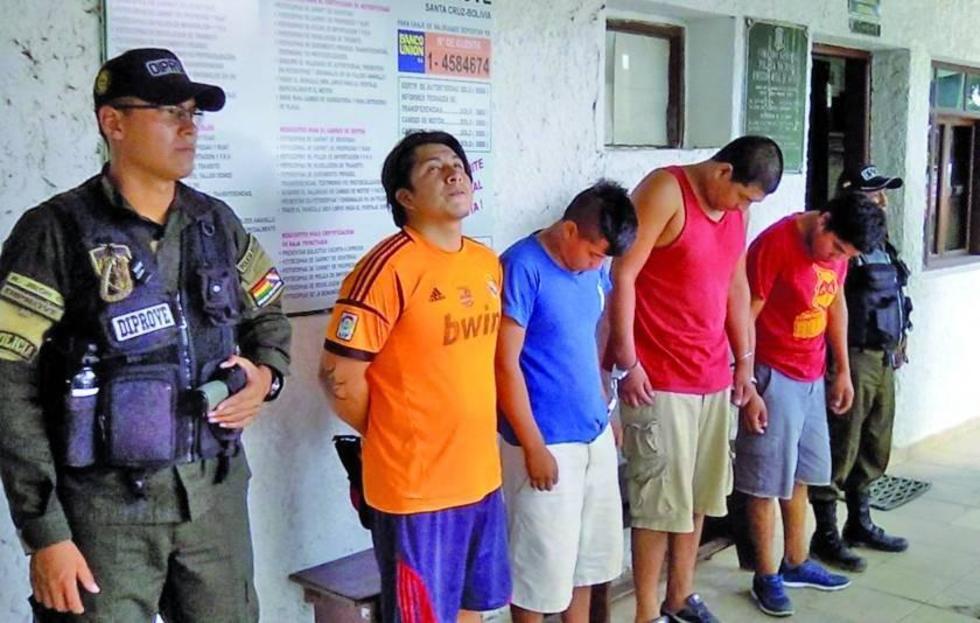 Diprove: caen 3 exreclusos dedicados al robo de autopartes de vehículos