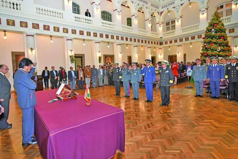 Piden al nuevo Alto Mando Militar estar listo para demanda del mar