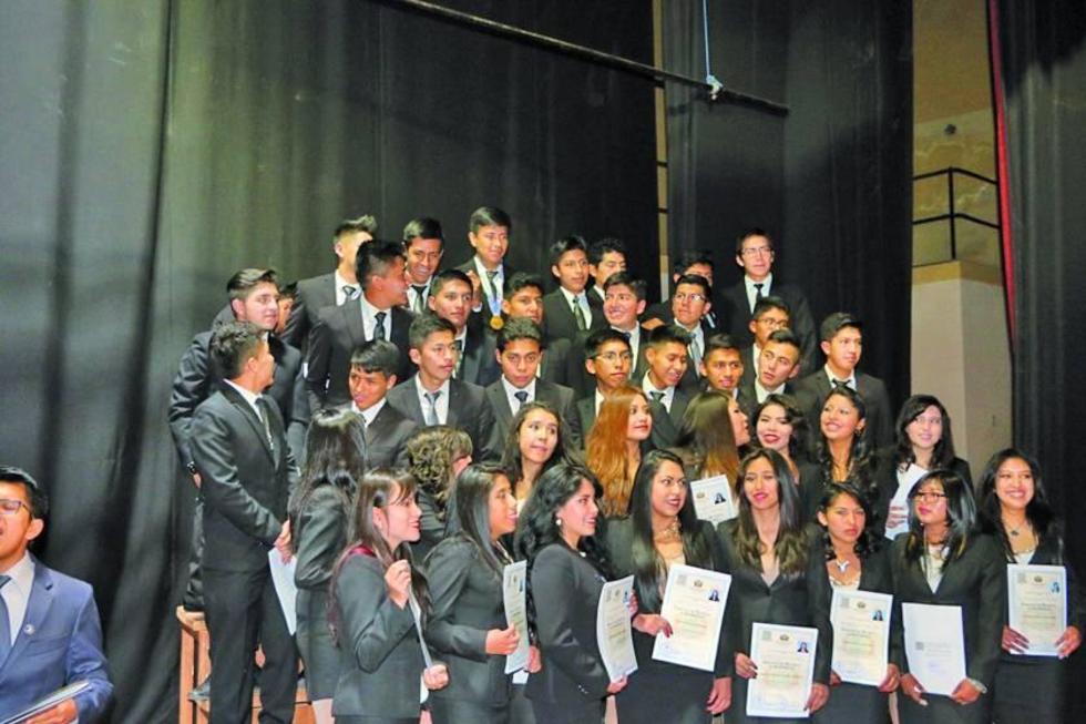 Comienzan actos de promoción escolar