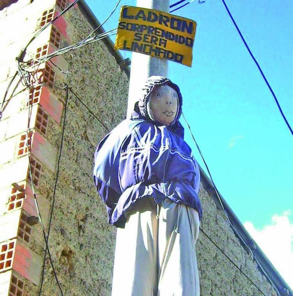 Presunto ladrón muere linchado y otro queda herido en Cochabamba
