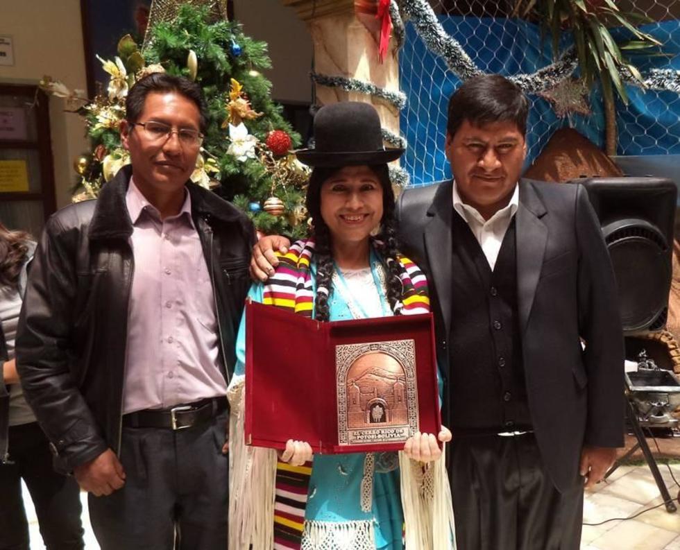 Reconocen los 25 años de actividad de la artista potosina Jenny Serrano