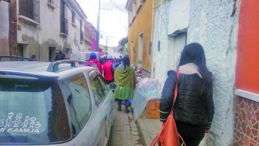 Vecinos denuncian inseguridad vial en las calles de la ciudad