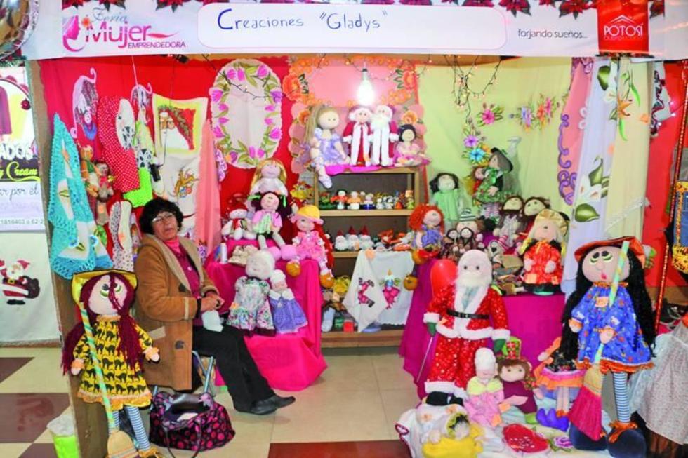 Cierra feria de la mujer trabajadora