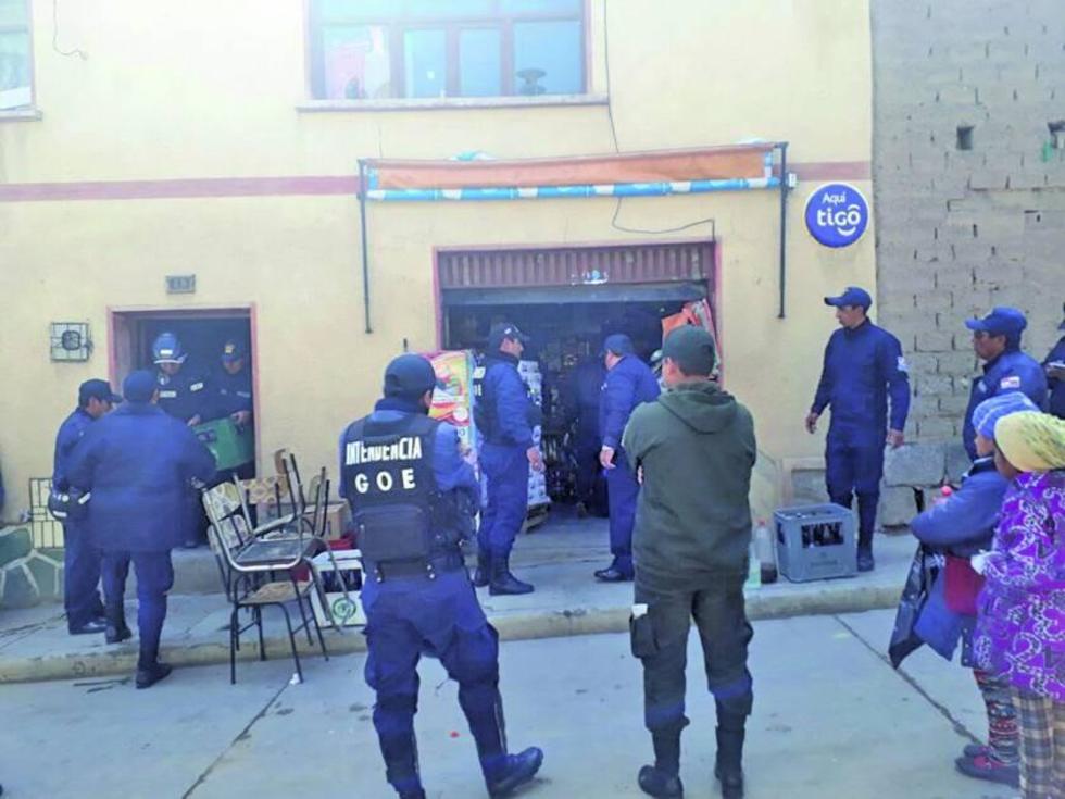 Tienda de barrio funcionaba como una cantina y licorería