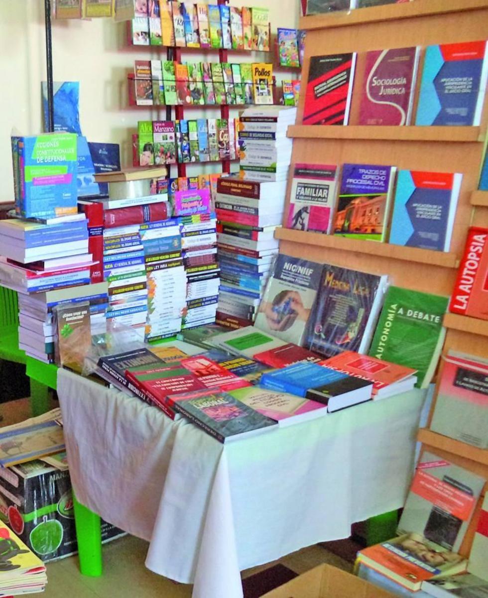 Ferias del Libro apoyan a 25 autores y 45 editoriales