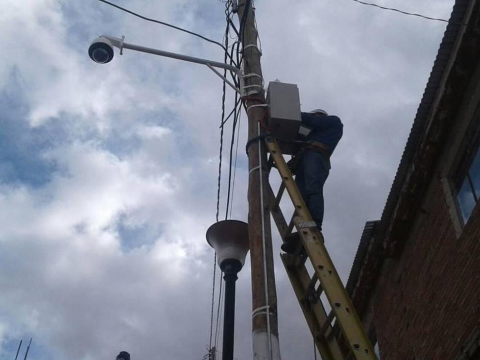 Continúa la limpieza de las cámaras de seguridad en la ciudad