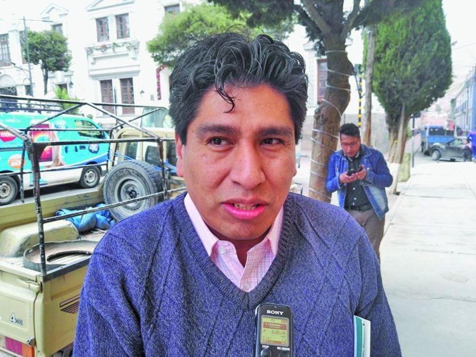 Caja Petrolera atiende a los asegurados pese a paro