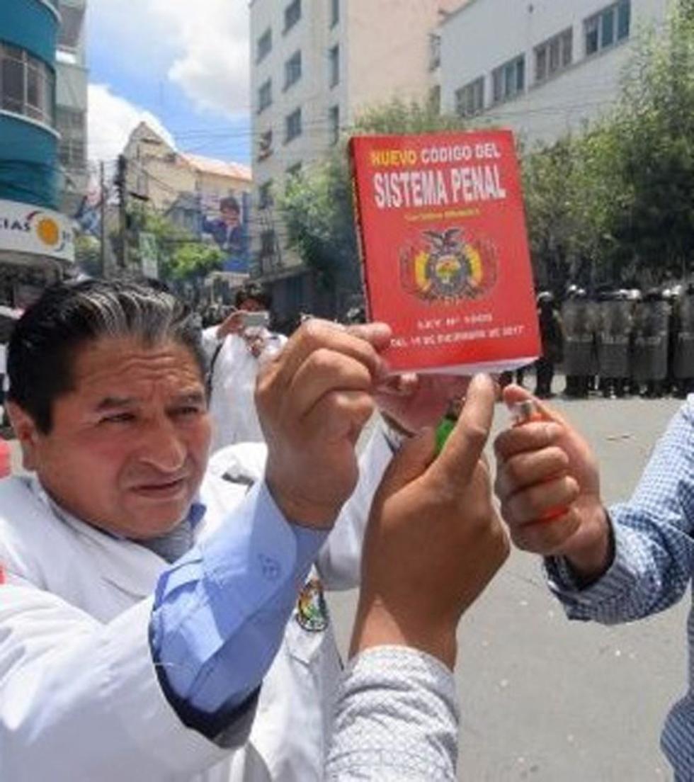 Iglesias cristianas y gremios de la prensa se declaran en emergencia