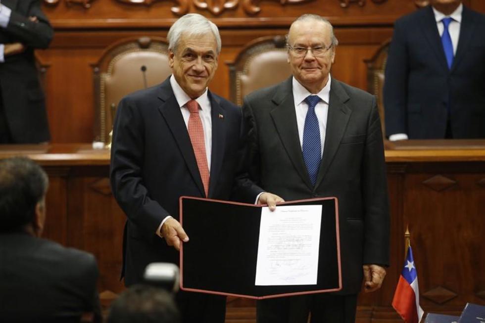Al ser proclamado Piñera destaca la unidad chilena sobre la división 