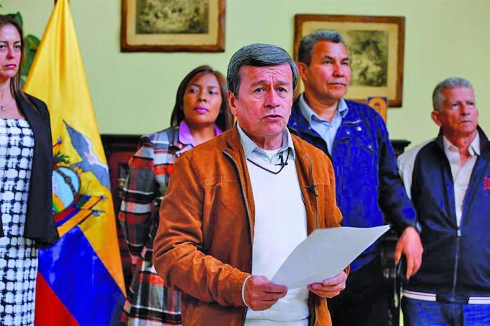 Suspenden diálogos de paz por atentados del ELN en Colombia